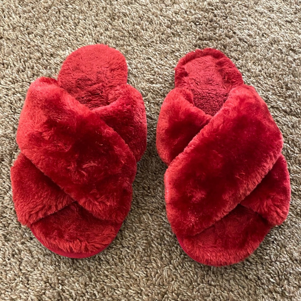 Slippers | Red Fluffy Slippers